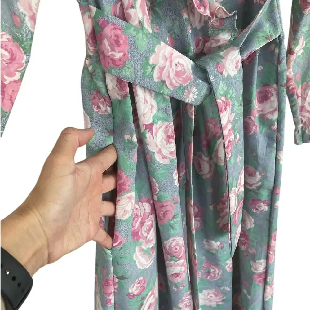 Vintage Komar Floral Robe Housecoat Ruffles Cottage Coquette USA Size Small - Picture 12 of 16